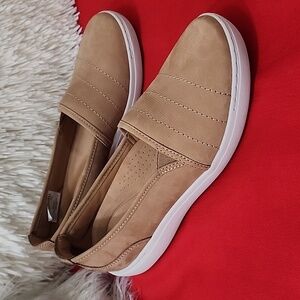 New Clarks Nalle Violet Camel Loafers: Women’s 8.5M